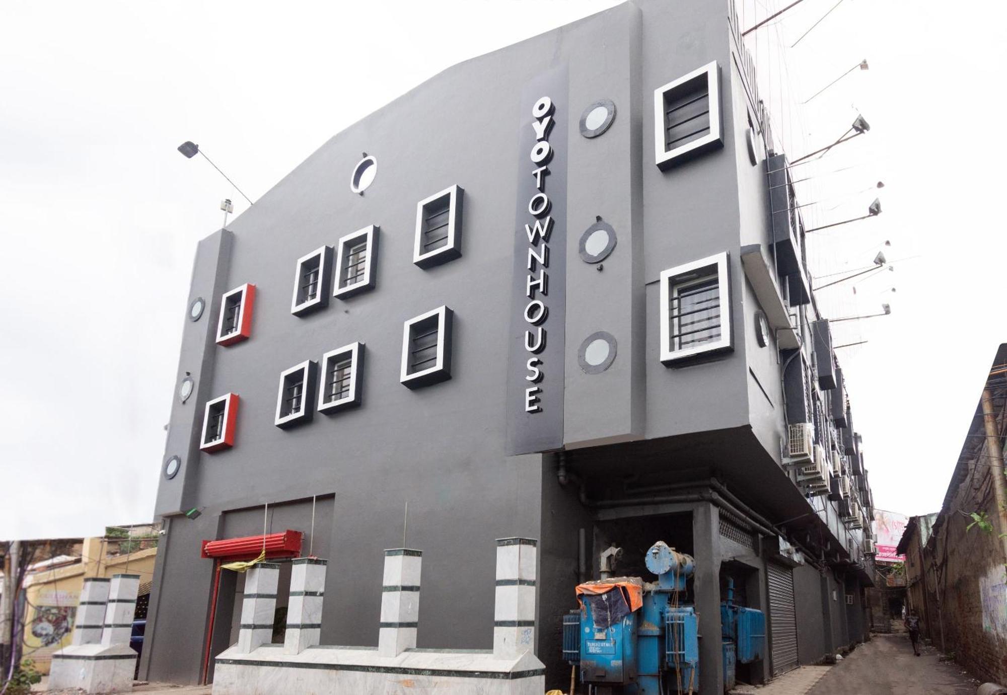 Townhouse Hotel Mannat International コルカタ エクステリア 写真