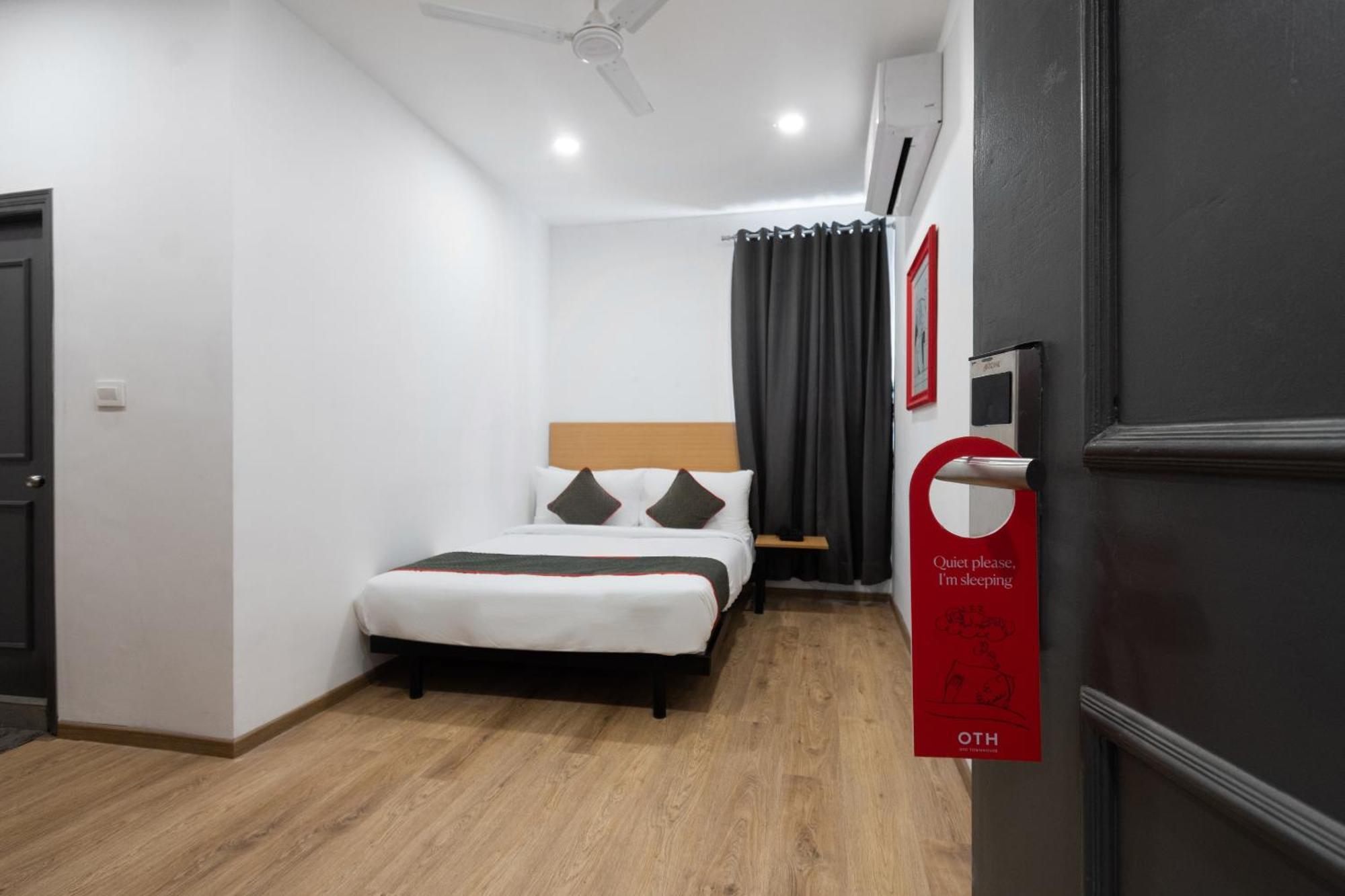 Townhouse Hotel Mannat International コルカタ エクステリア 写真