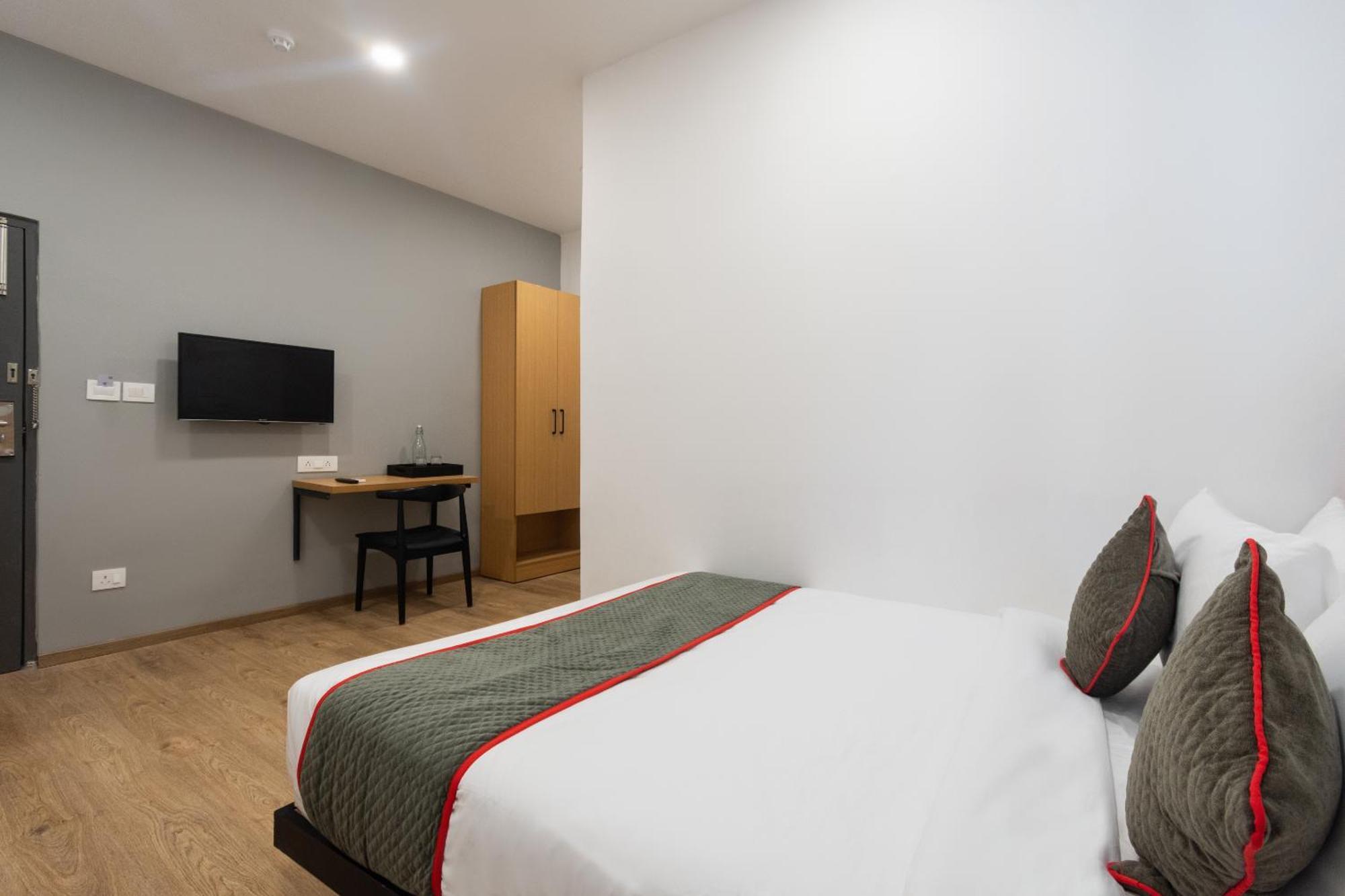 Townhouse Hotel Mannat International コルカタ エクステリア 写真